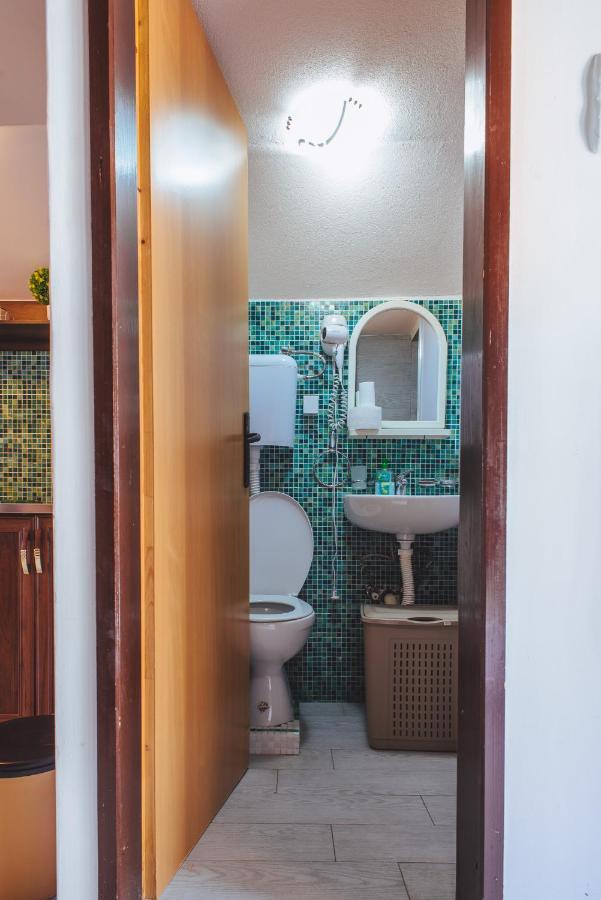Azure Adriatic Apartment Kotor Exterior photo