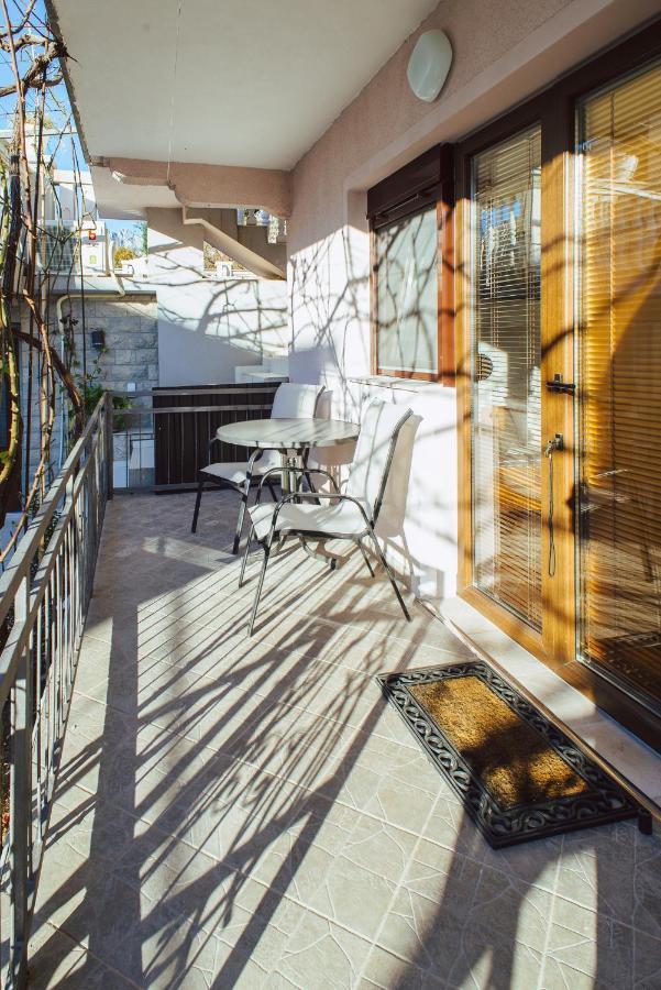 Azure Adriatic Apartment Kotor Exterior photo